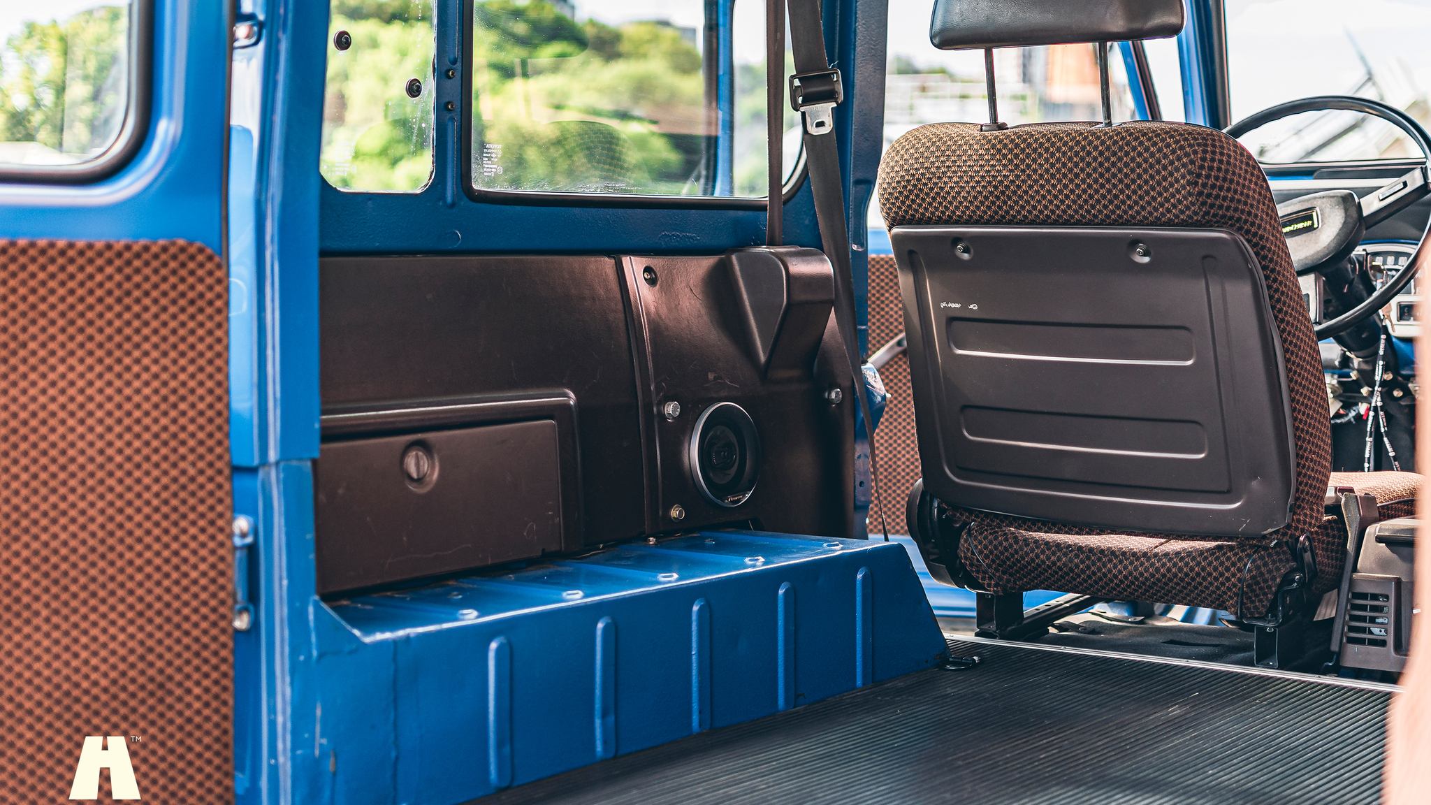 Interior image of 1984 Toyota Land Cruiser BJ42