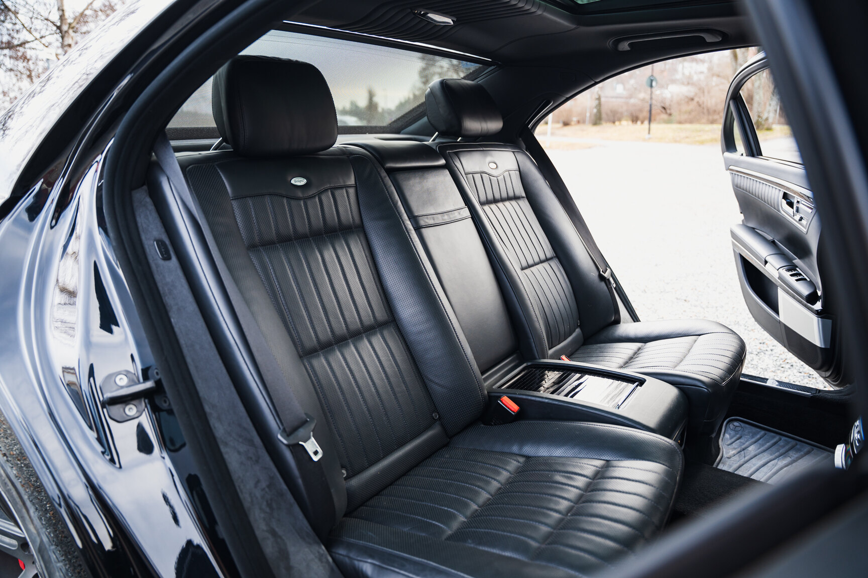 Interior image of 2011 Mercedes-Benz S600