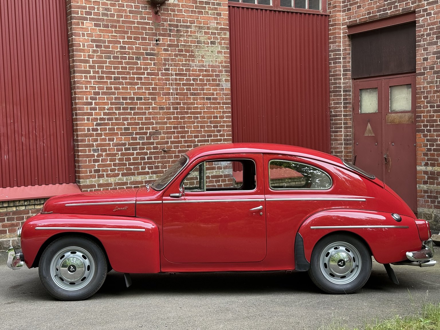 Exterior image of 1962 Volvo PV 544C Sport