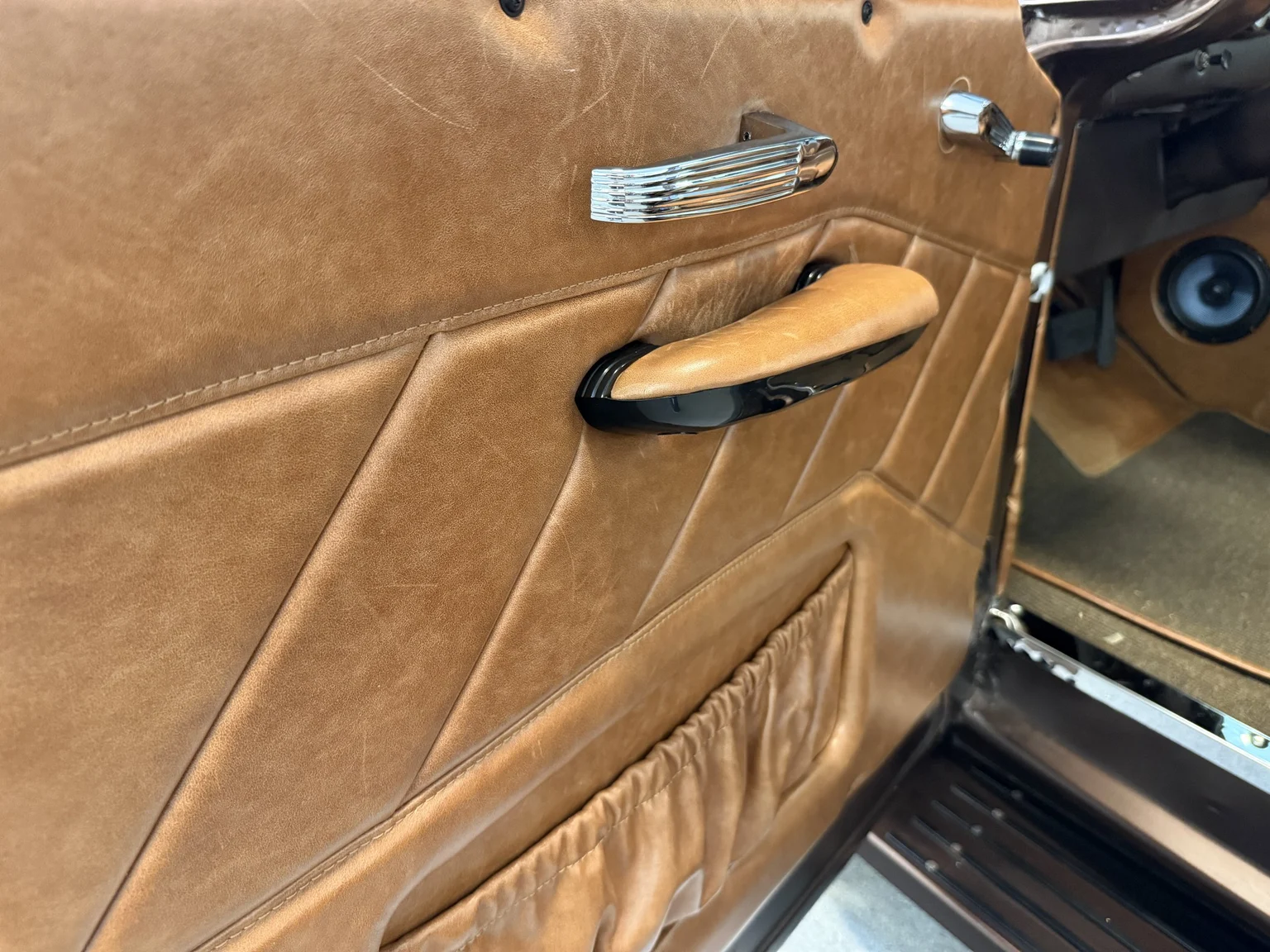 Innenraumfoto von 1956 Ford F-100 Restomod (12)