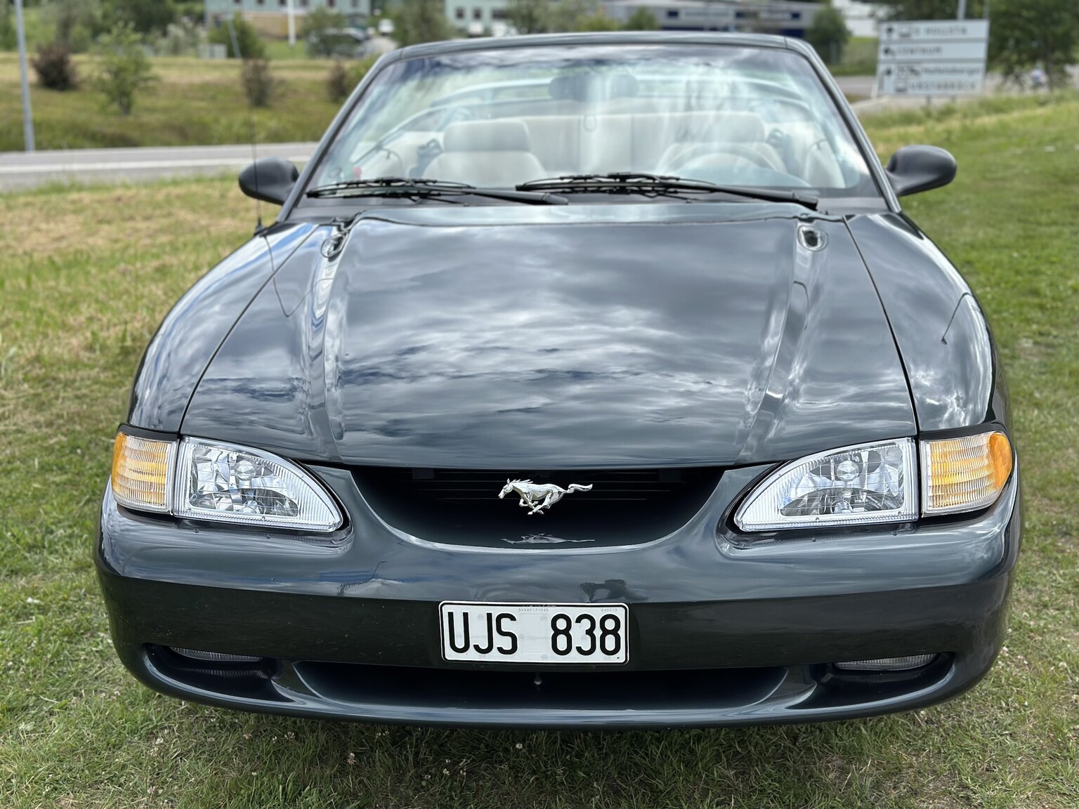 Exterior image of 1998 Ford Mustang GT Convertible