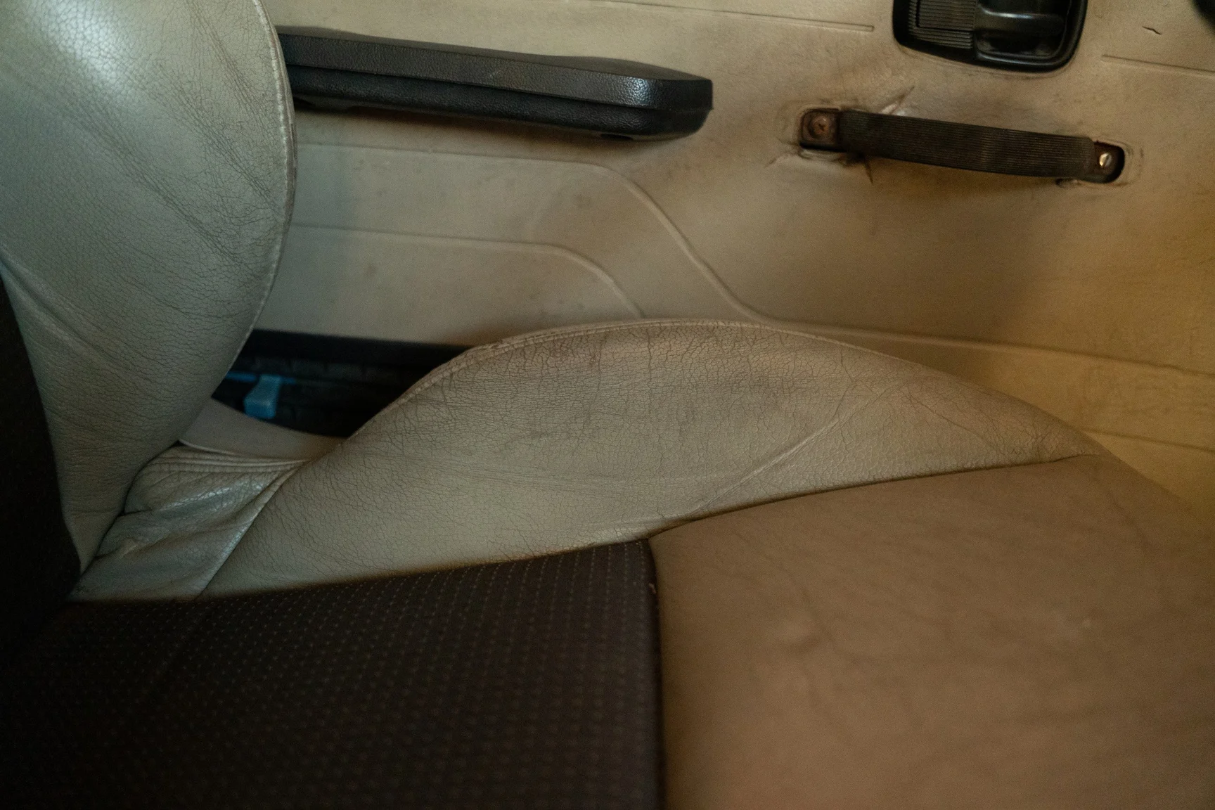 Interior image of 1974 Volkswagen Typ 2 Bay Window (38)