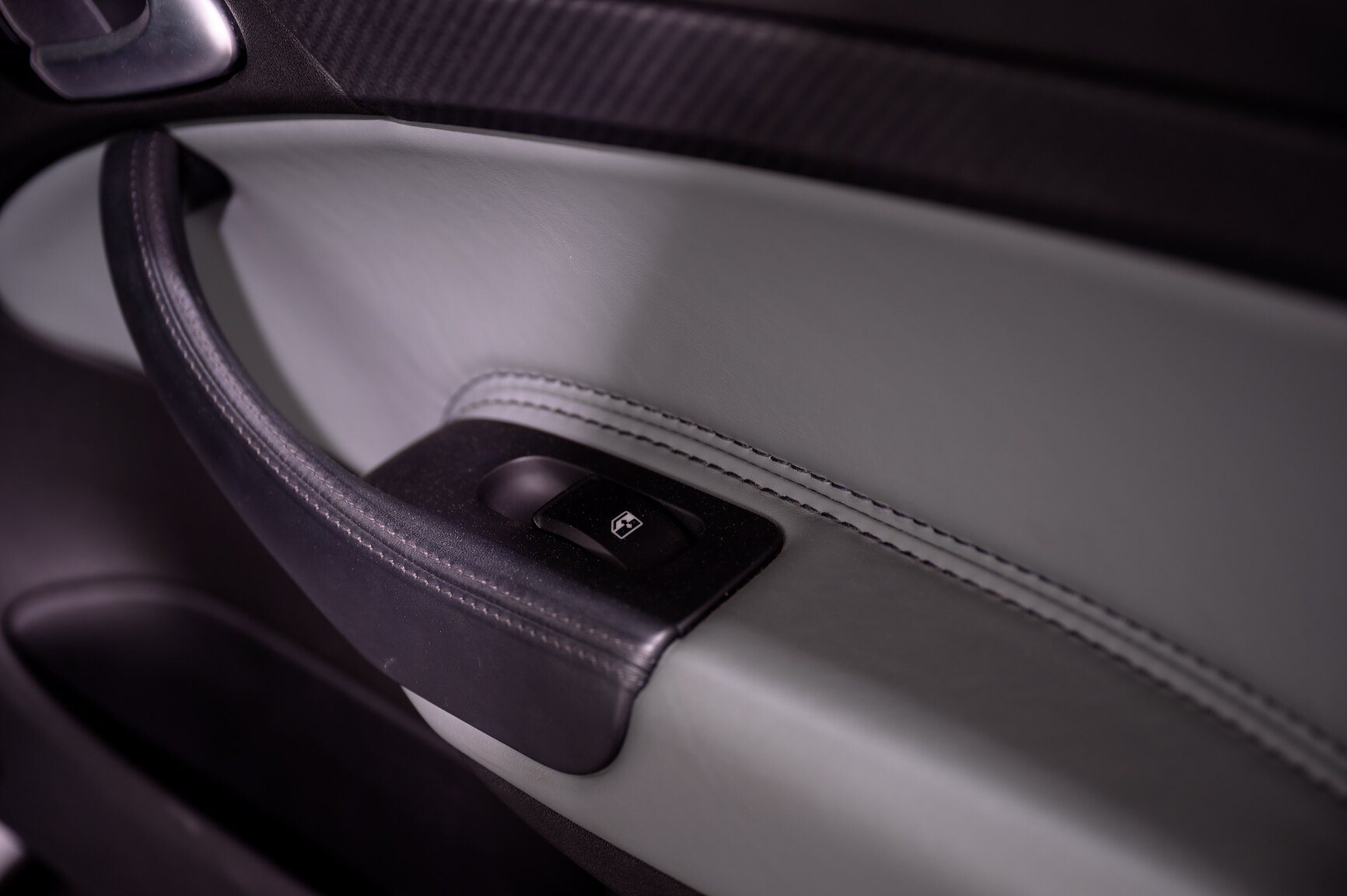 Interior image of 2008 SAAB 9-3 Aero SportSedan Silver Beast SFRO