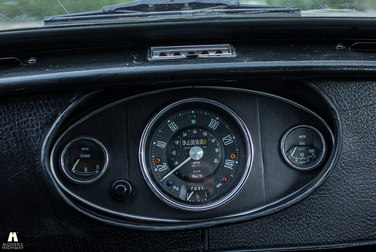 Interior image of 1970 Austin Mini 1000