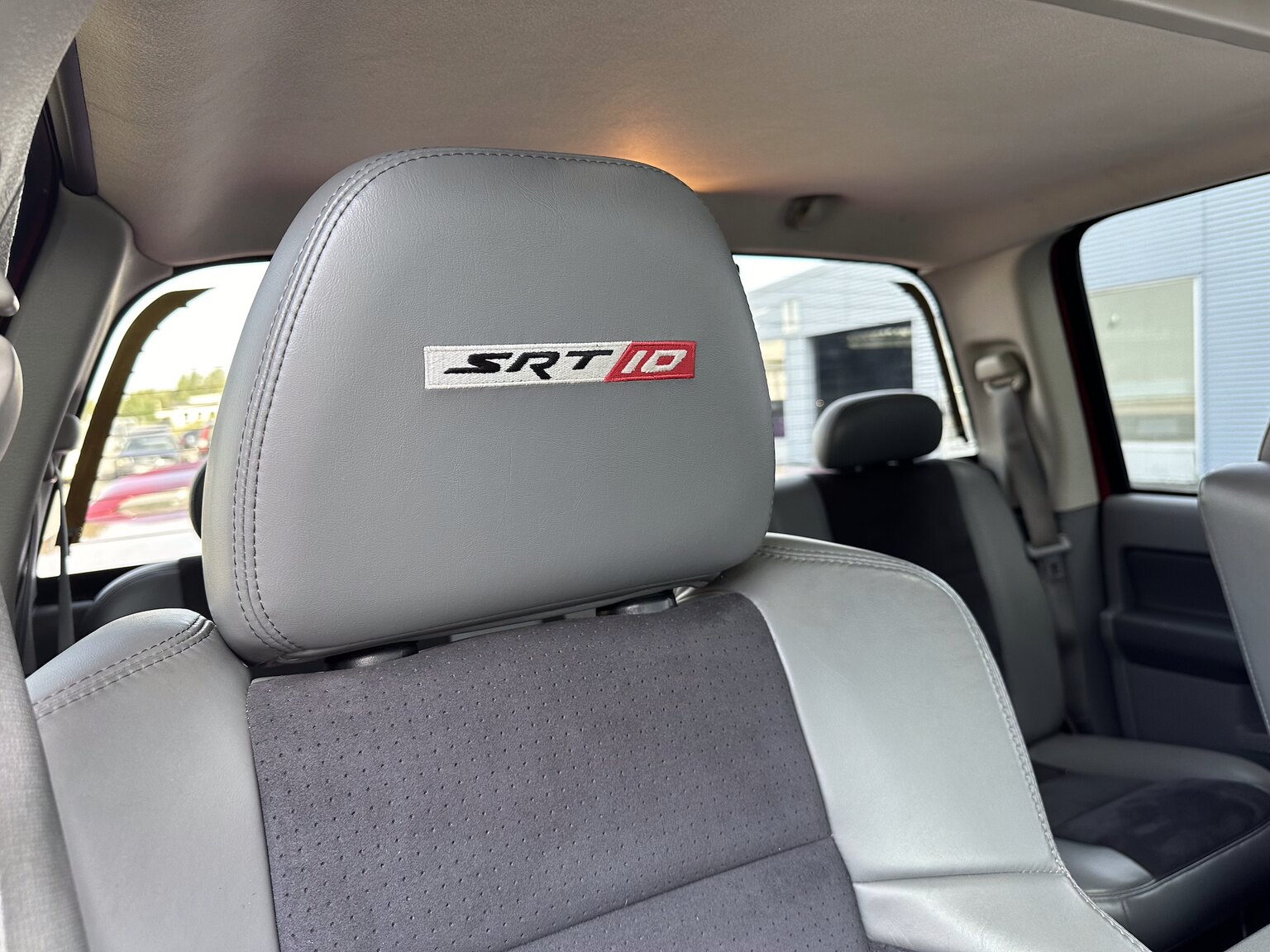 Interiörbild 2006 Dodge Ram SRT10