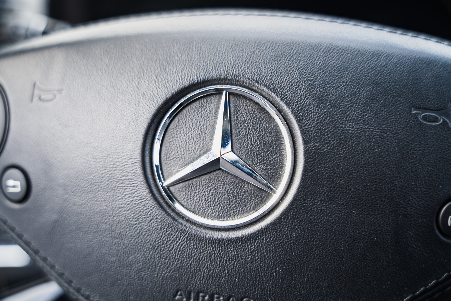 Interior image of 2011 Mercedes-Benz S600