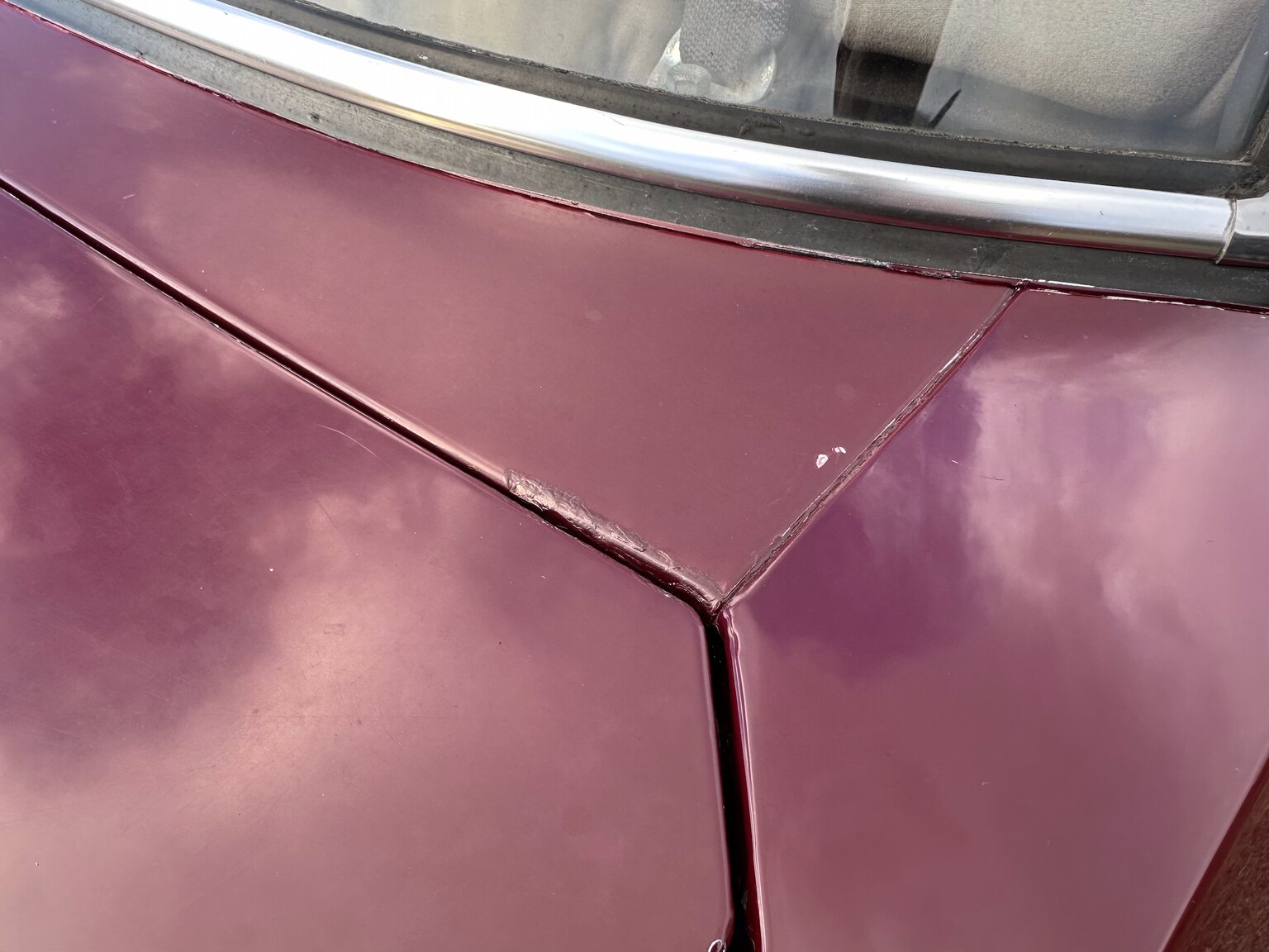 Exteriörbild på 1973 Alfa Romeo Berlina 2000