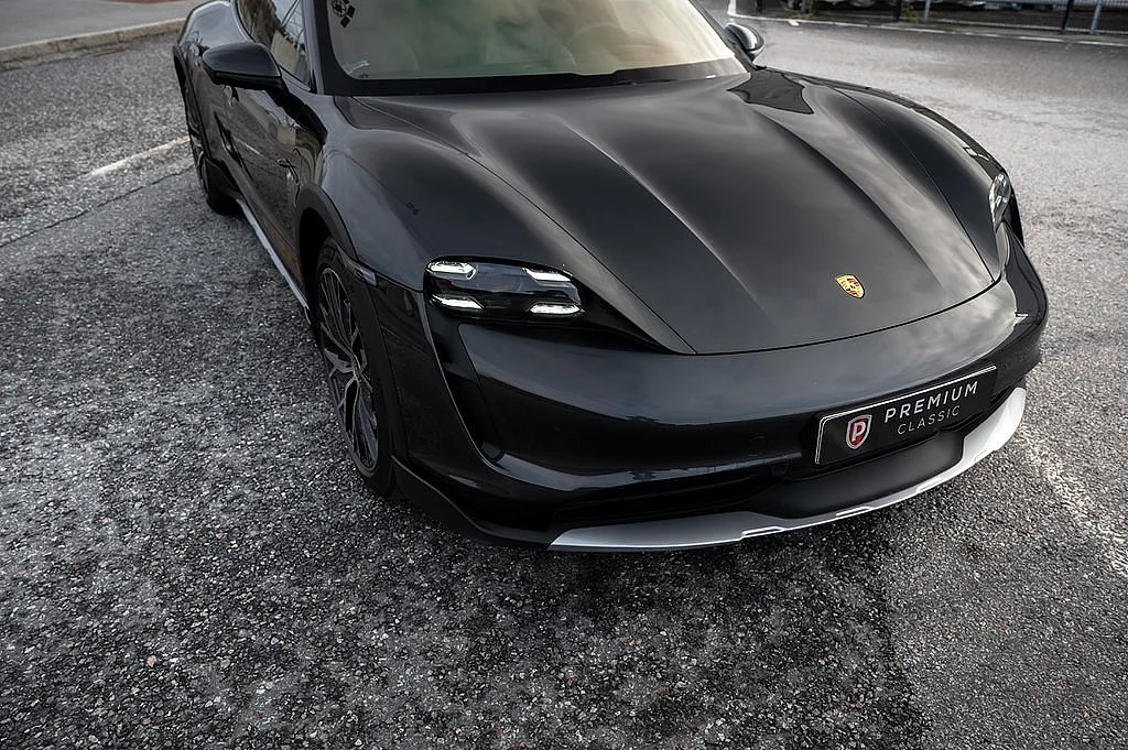 Bild von 2022 Porsche Taycan 4S (1)