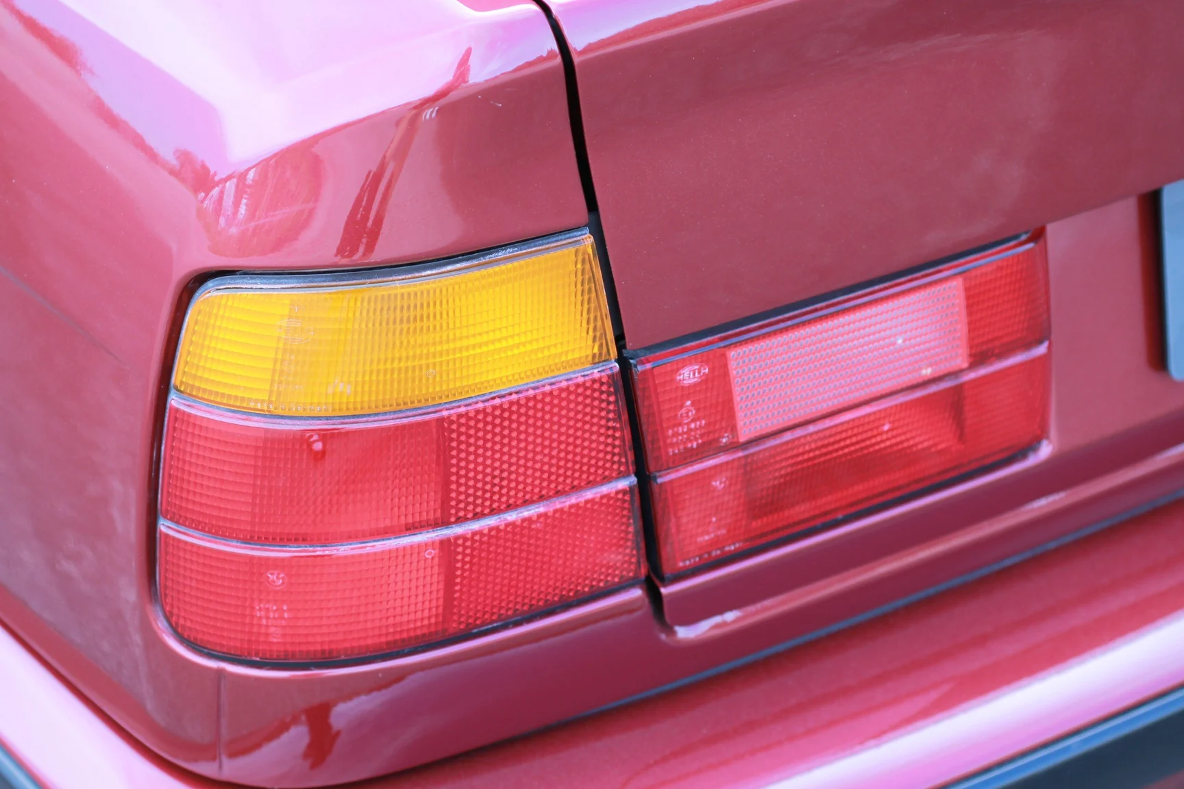 Exteriörbild på 1993 BMW 540i Sedan (125)