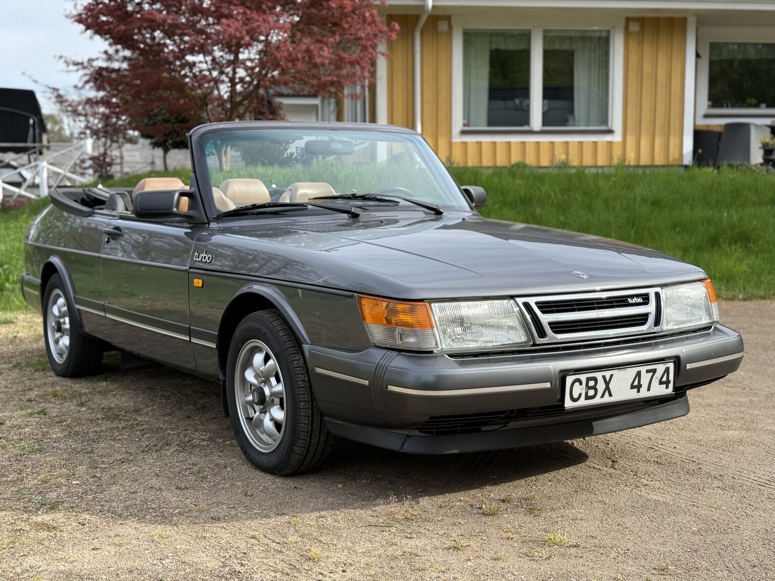 Exterior image of 1987 SAAB 900 Cabriolet 2.0 Turbo T16