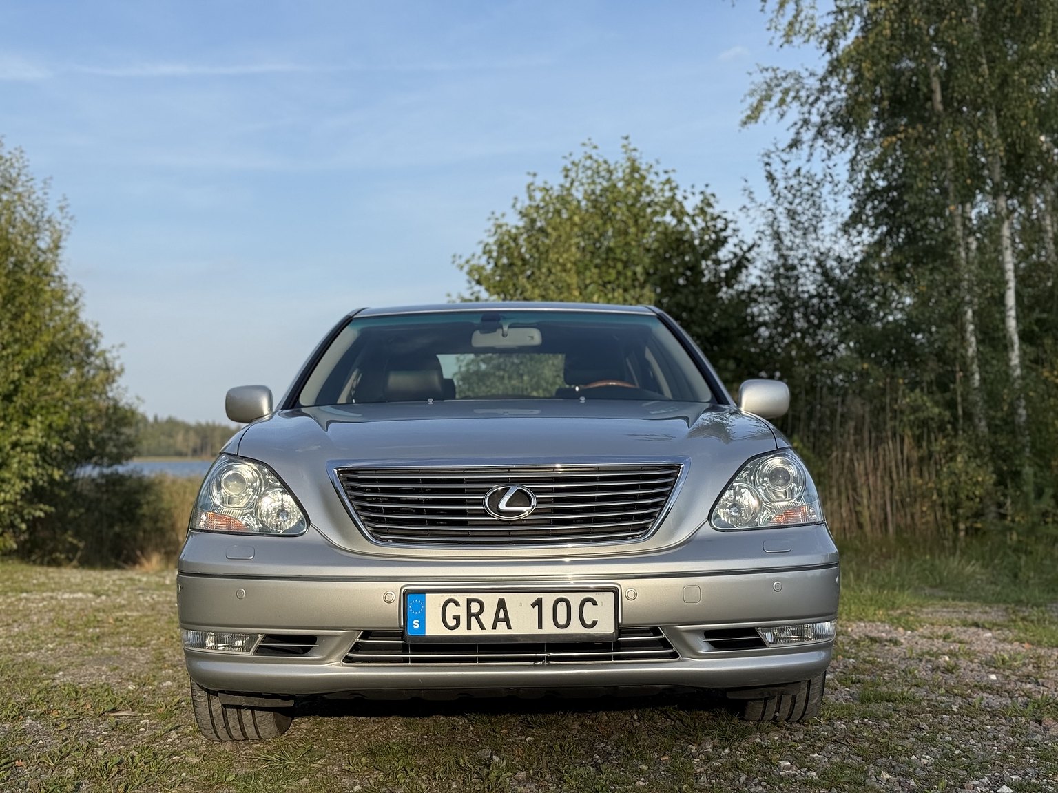 Exterior image of 2005 Lexus LS 430 4.3 V8