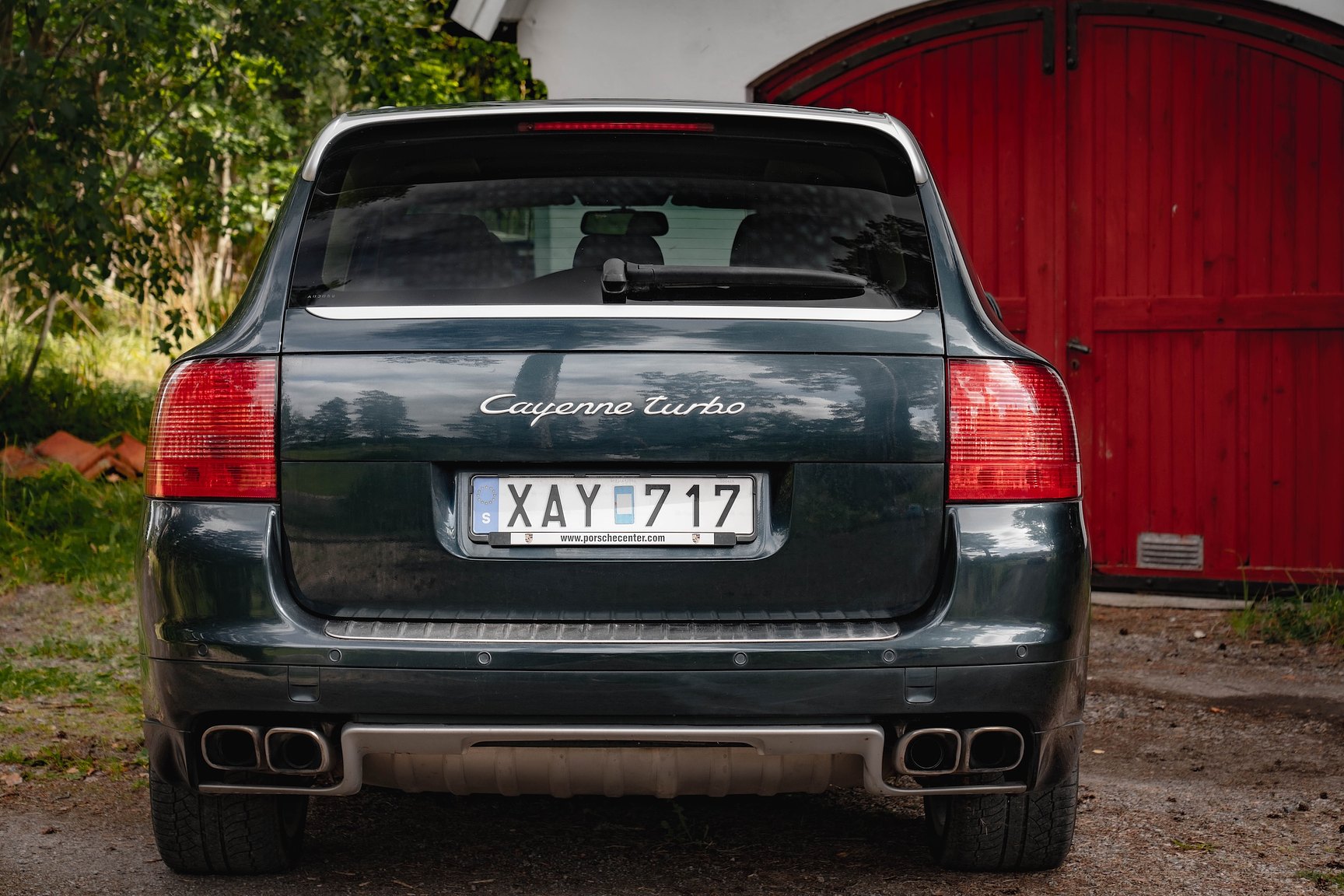 Exterior image of 2005 Porsche Cayenne Turbo WLS