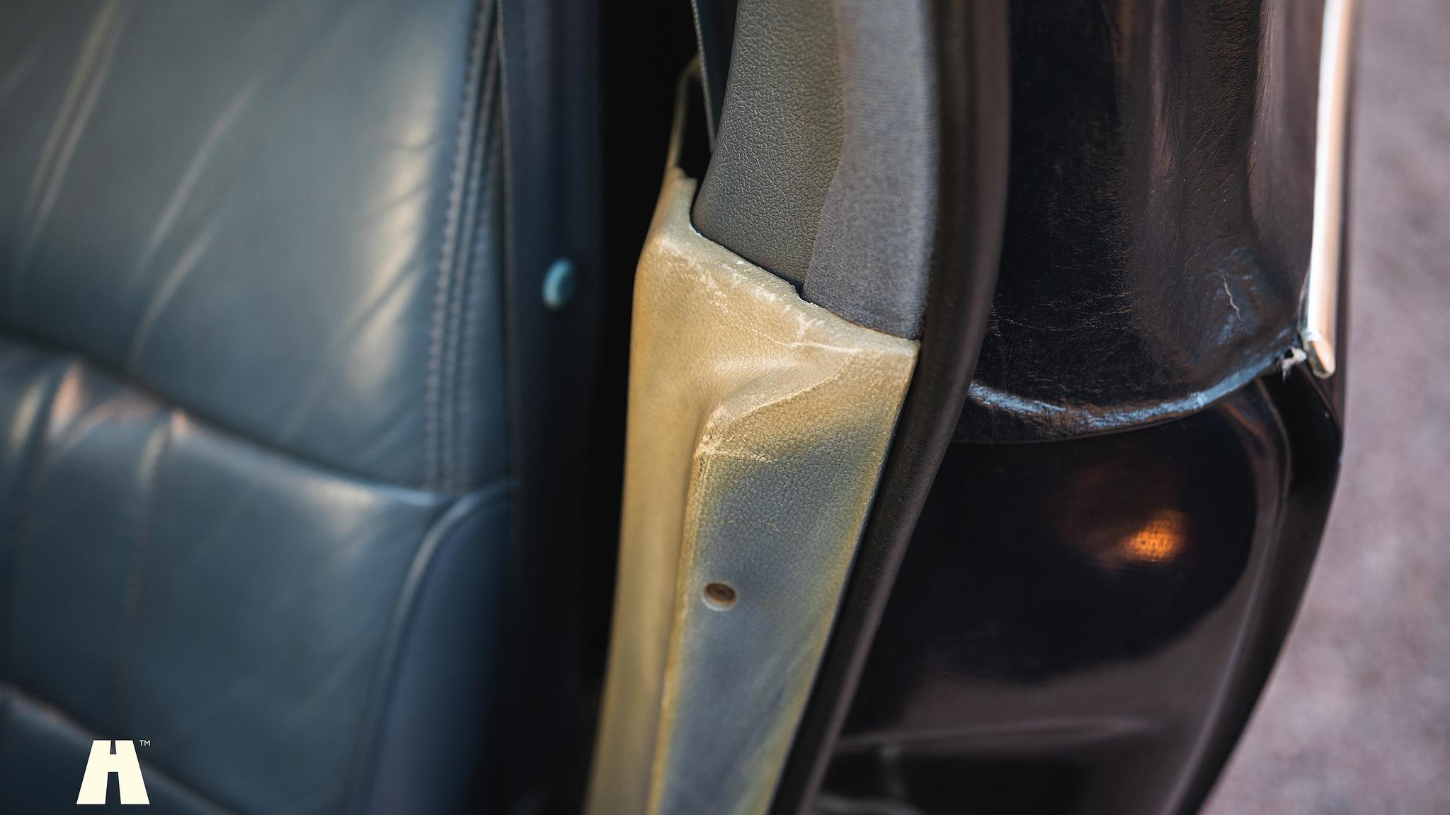 Interior image of 1992 Lincoln Town Car Limousine 
