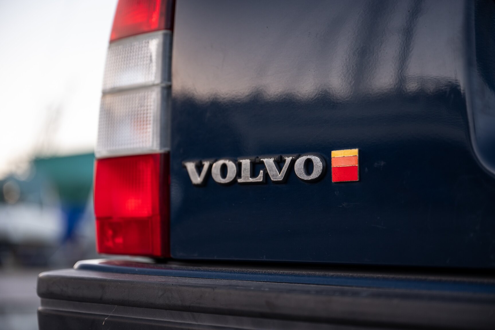 Exterior image of 1998 Volvo 940 Turbo