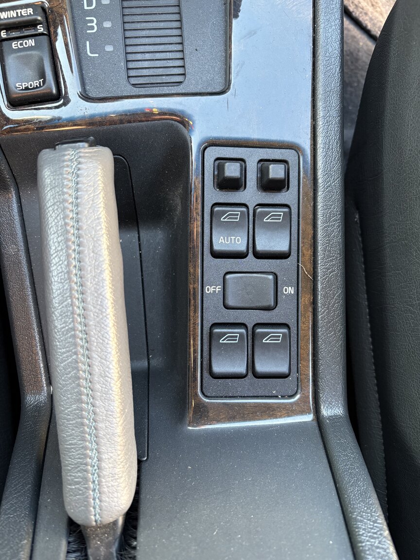 Interior image of 1996 Volvo 850 R