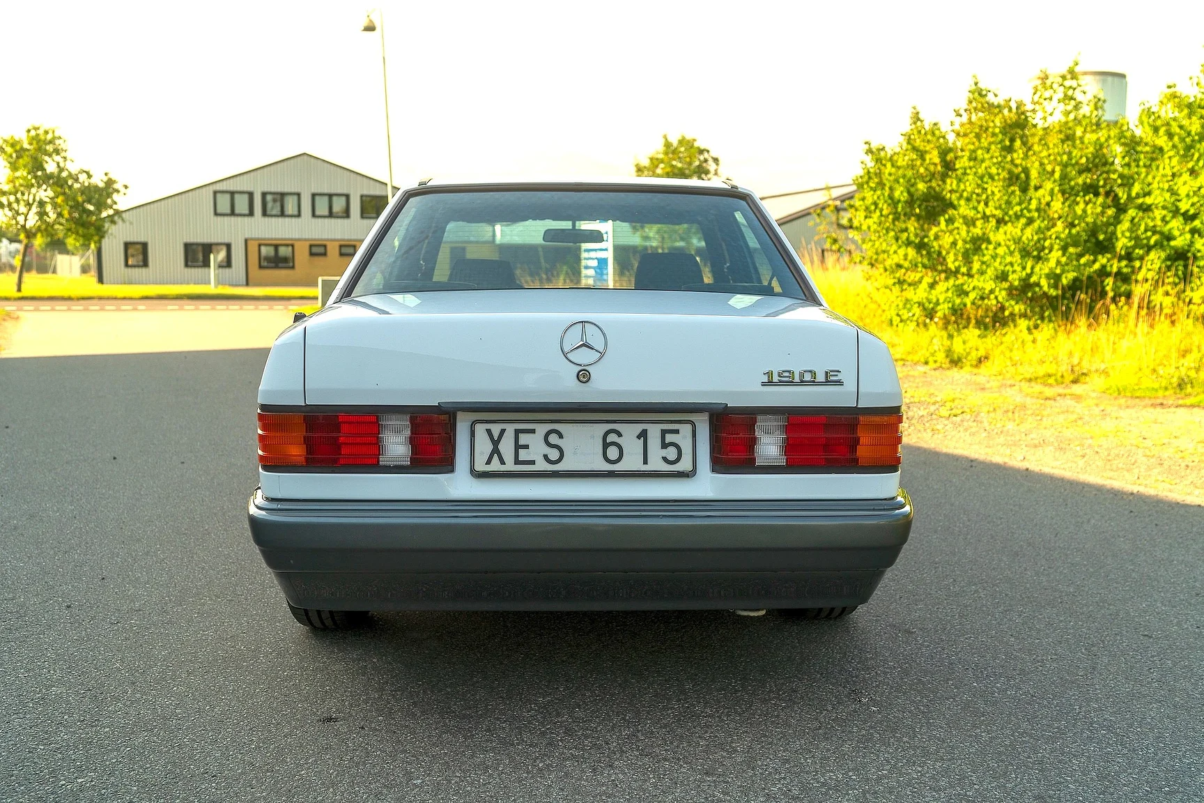 Exteriörbild på 1992 Mercedes-Benz 190 E 1.8 - NO RESERVE (6)