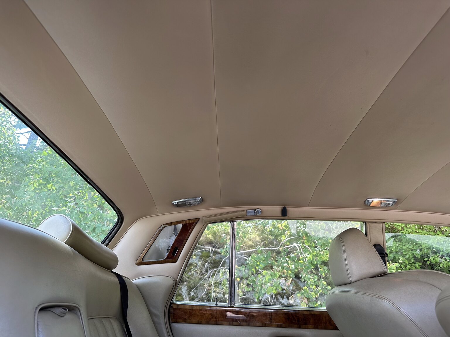 Interior image of 1979 Rolls Royce Silver Shadow