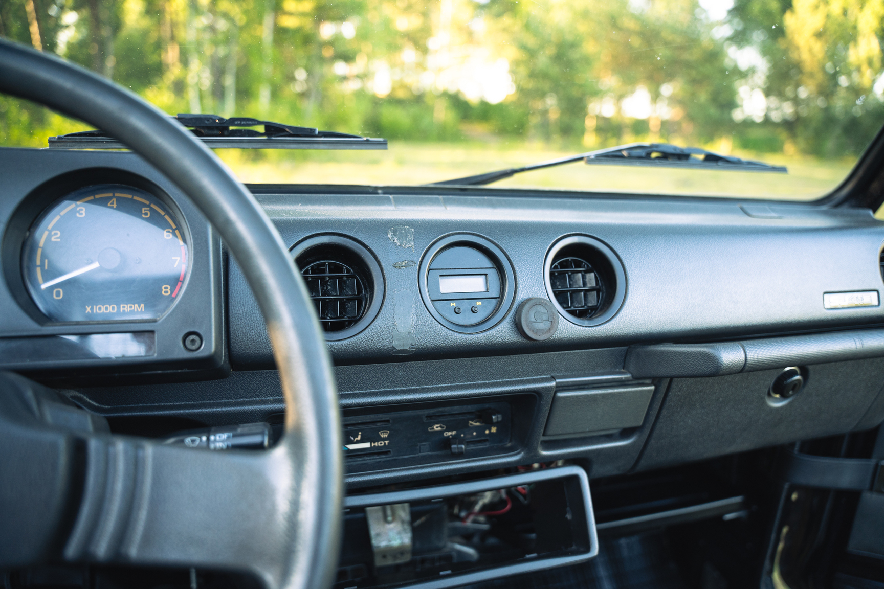 Interior image of 1987 Suzuki SJ413 long