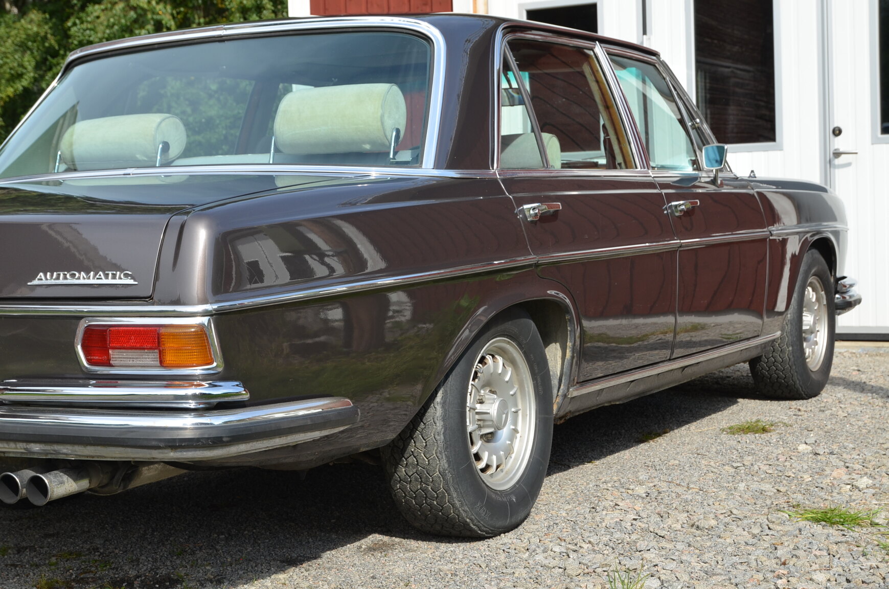 Exterior image of 1968 Mercedes-Benz W109 300 SEL 6.3