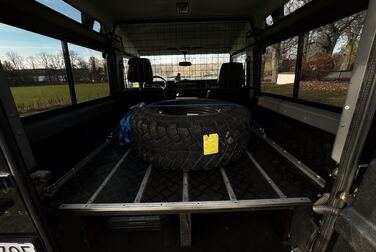 Interior image of 2002 Land Rover Defender 90 2.5 Td5