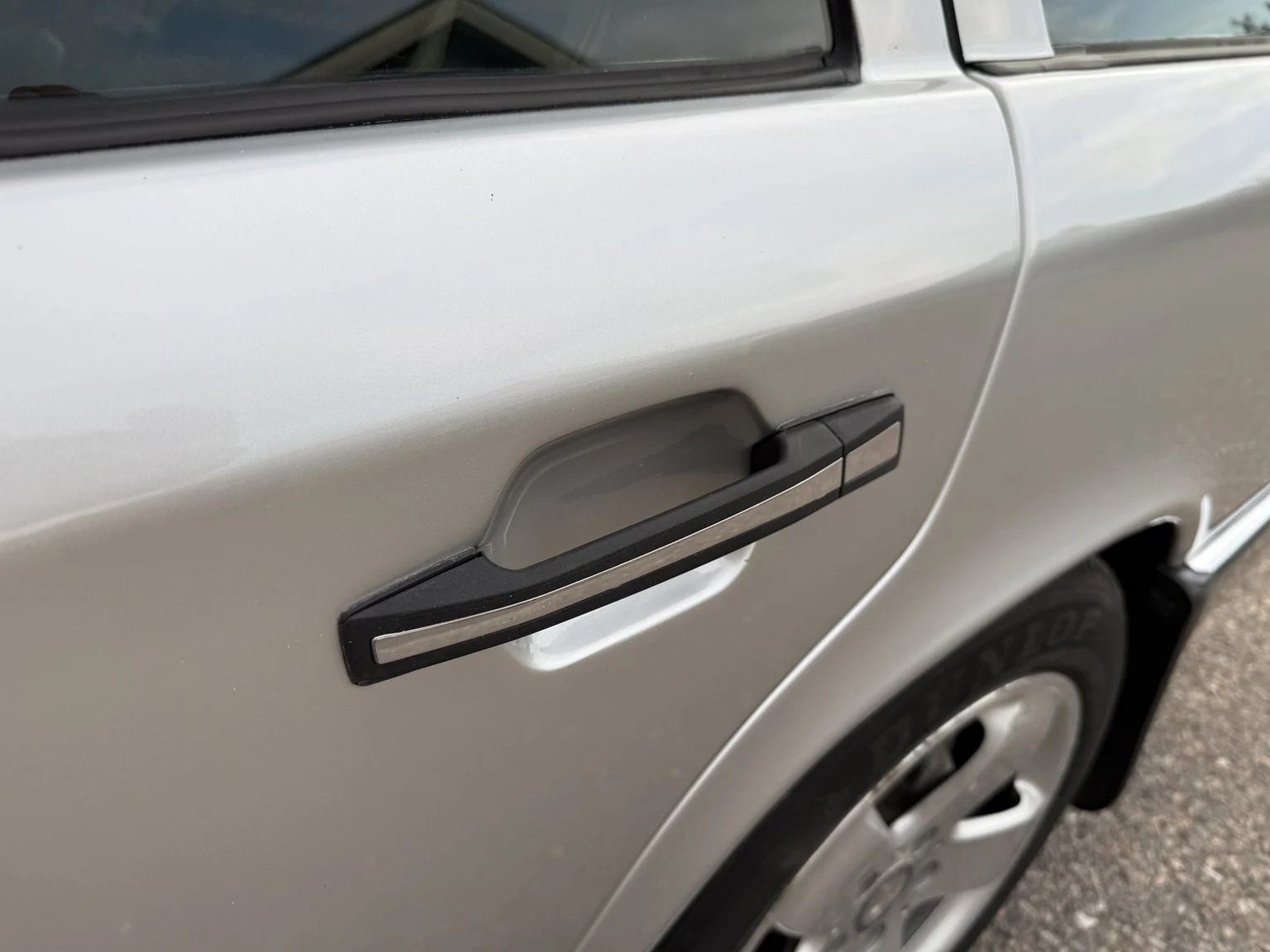 Exterior image of 1994 Mercedes-Benz E 320 T (47)