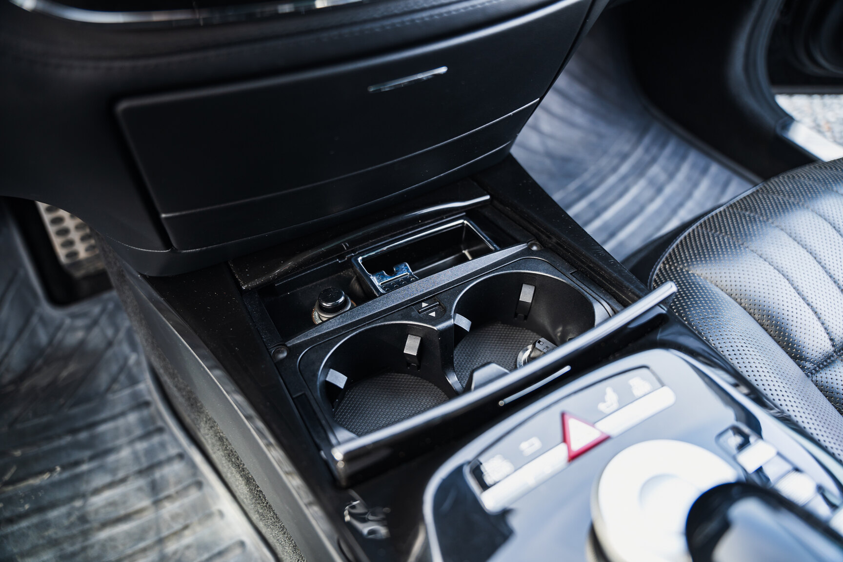 Innenraumfoto von 2011 Mercedes-Benz S600