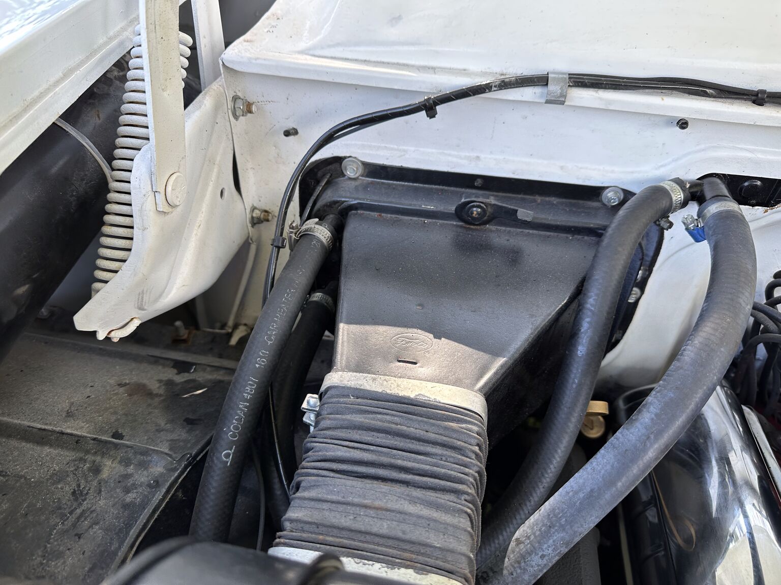 Image of 1955 Ford Fairlane Crown Victoria mechanics
