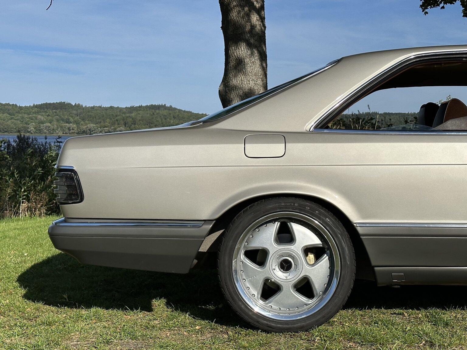 Aussenfoto 1986 Mercedes-Benz 500 SEC (62)