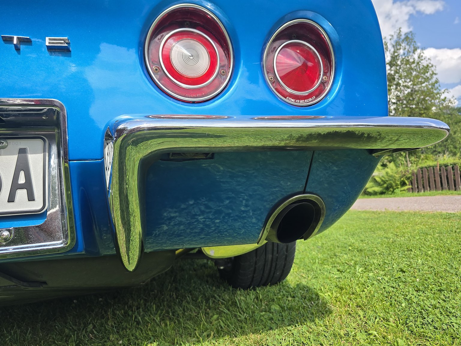 Exterior image of 1969 Chevrolet Corvette Stingray 6.0 V8