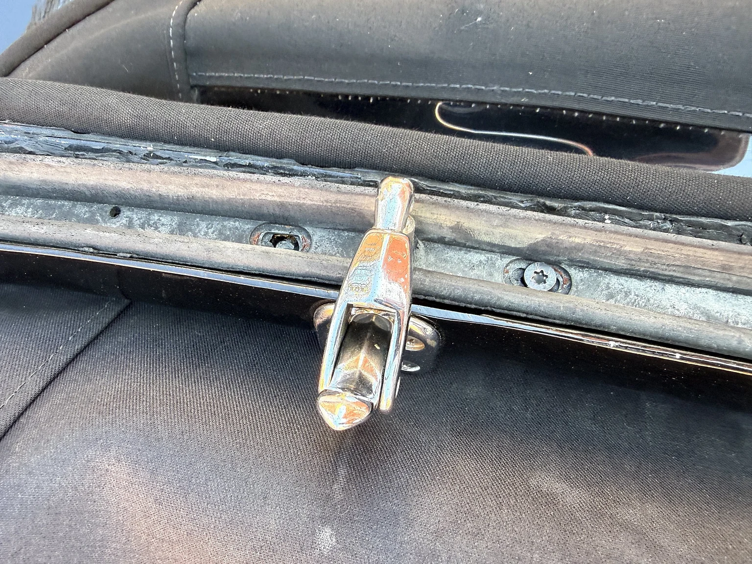 Interior image of 1955 Ford Thunderbird (50)