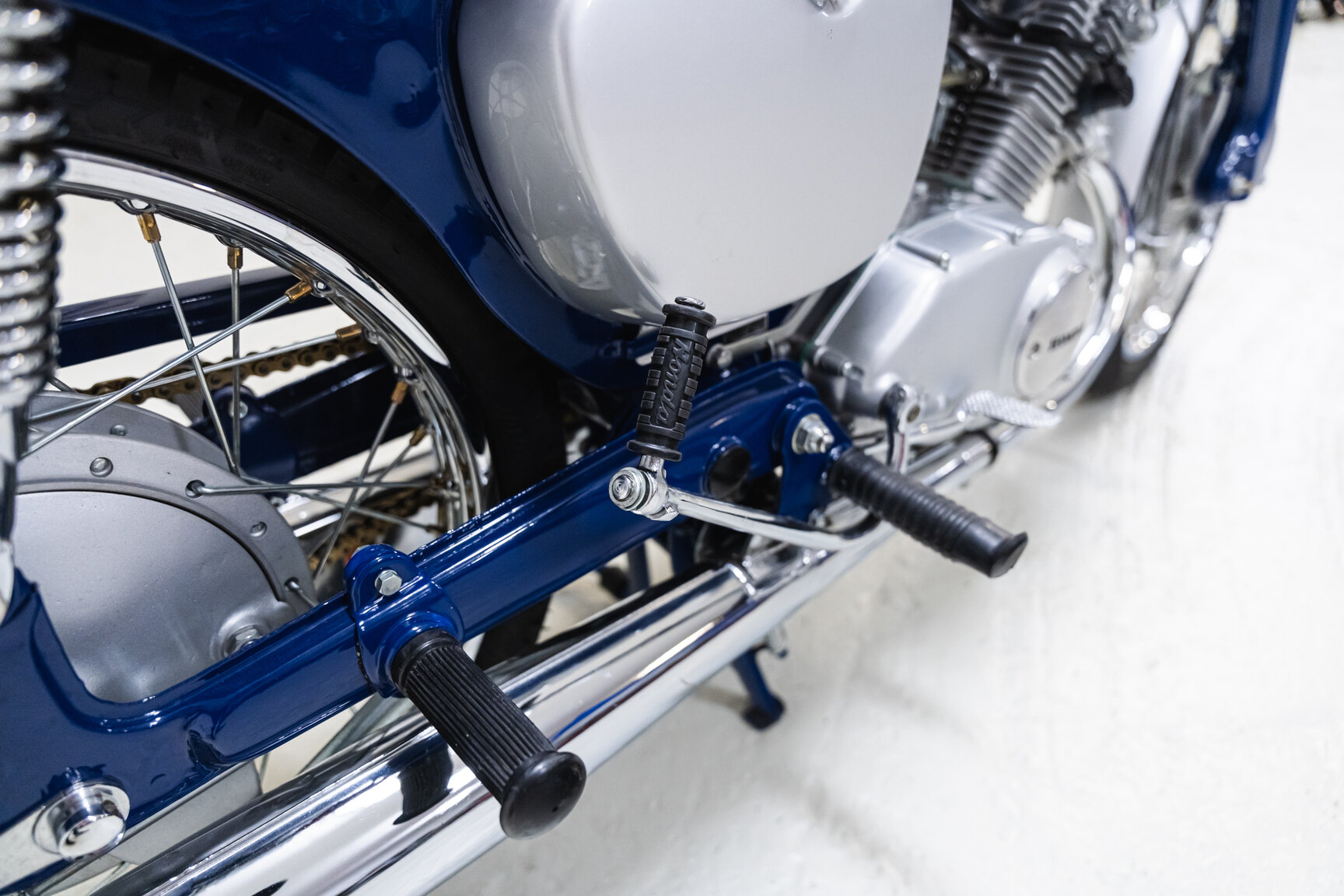 Image of 1964 Honda CB92 mechanics