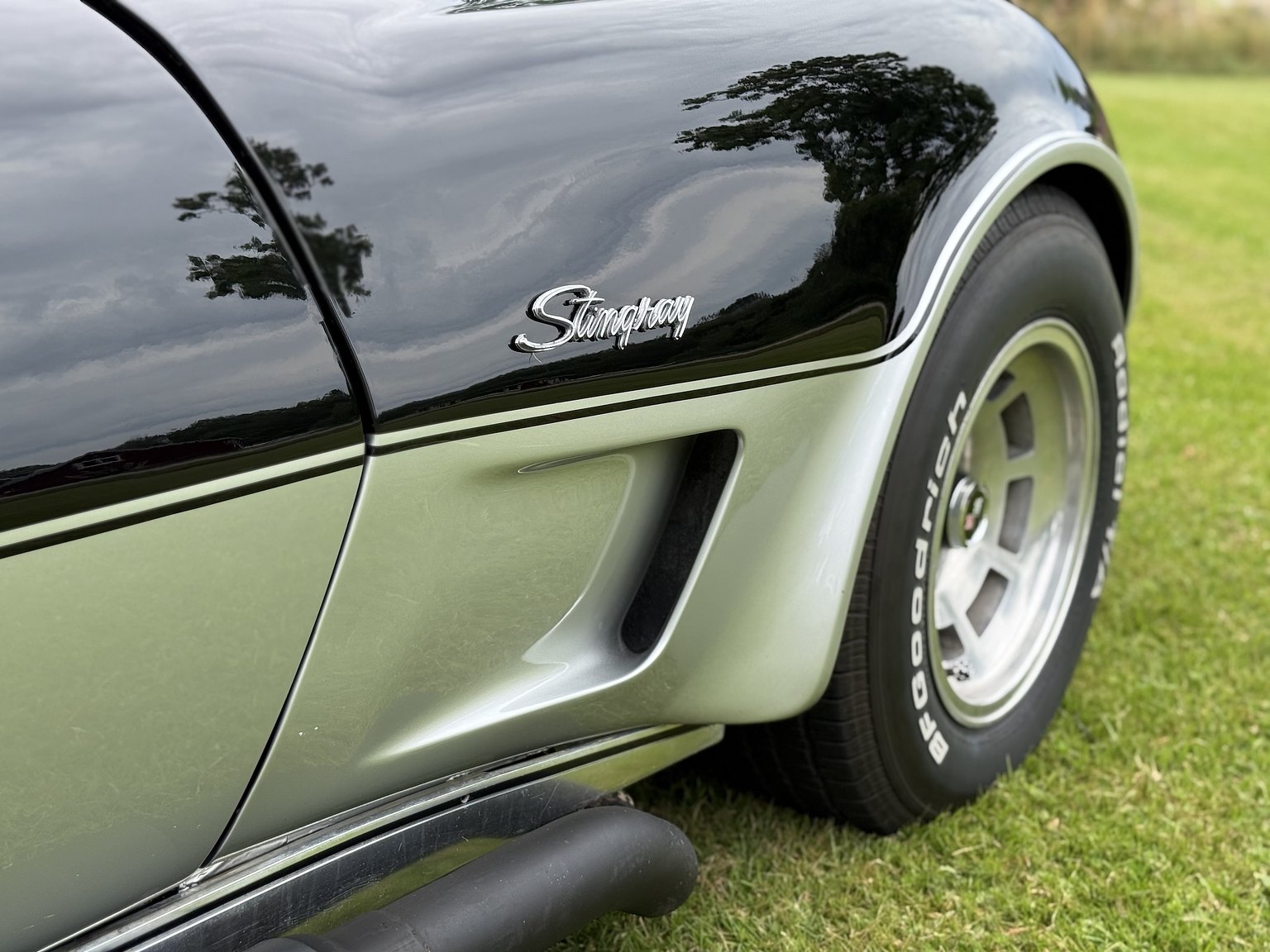 Exterior image of 1973 Chevrolet Corvette Stingray