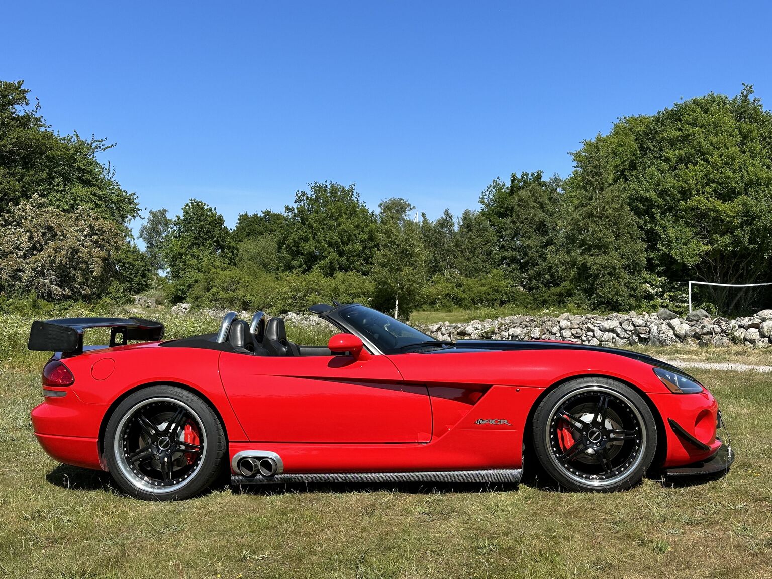 Exteriörbild på 2004 Dodge Viper SRT-10 (4)
