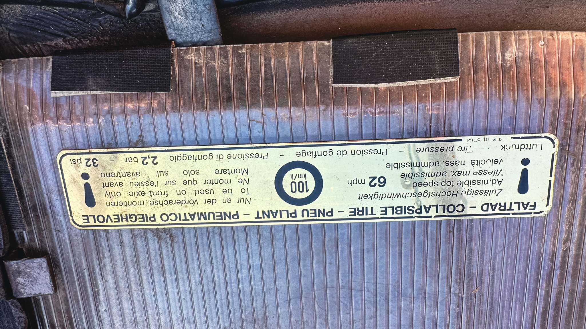 Interiörbild 1983 Porsche 928 S (40)