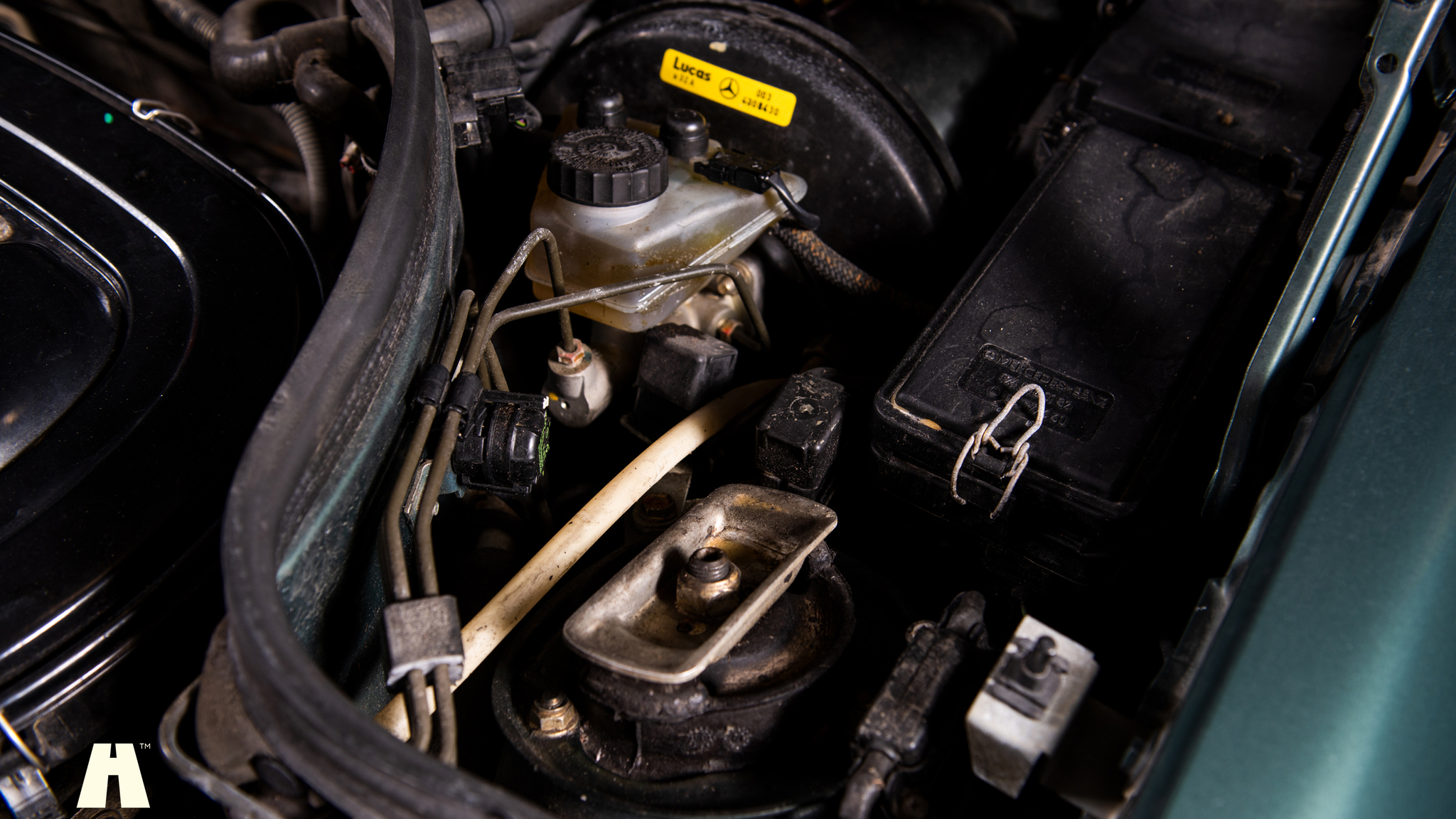 Image of 1992 Mercedes 230 CE mechanics