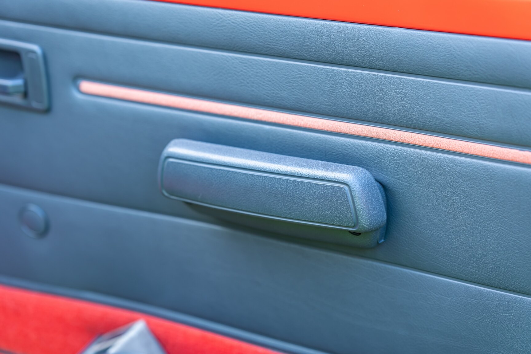 Innenraumfoto von 1987 Peugeot 205 CTI 1.6