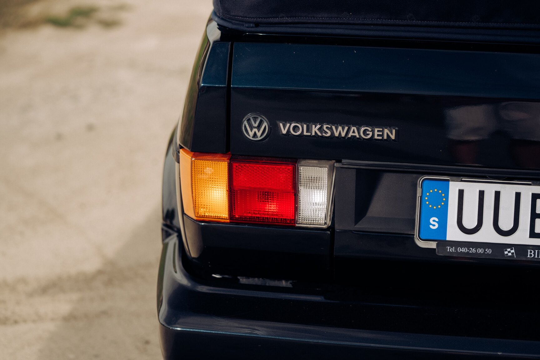 Exterior image of 1991 VW Golf Cabriolet "Etienne Aigner Edition"