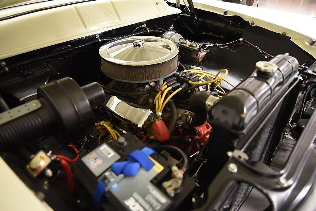 Bild von 1955 Ford Fairlane (41)