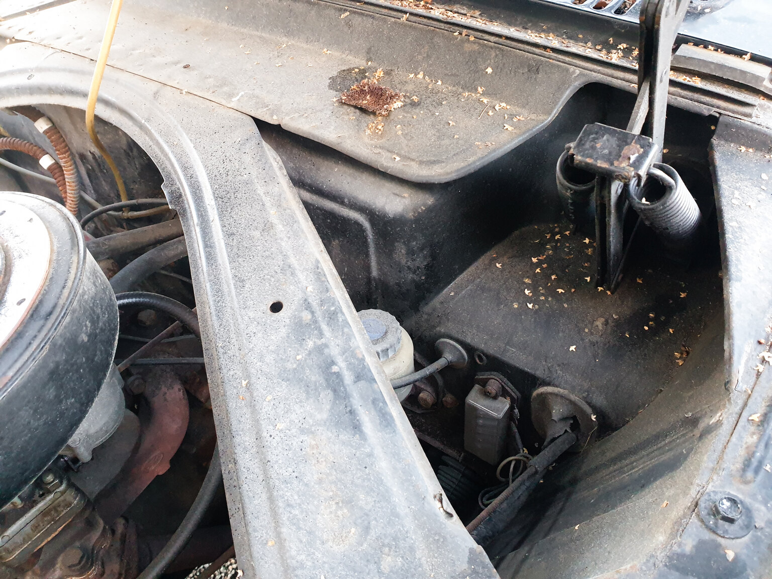 Image of 1964 Ford Taunus 17 M Super mechanics