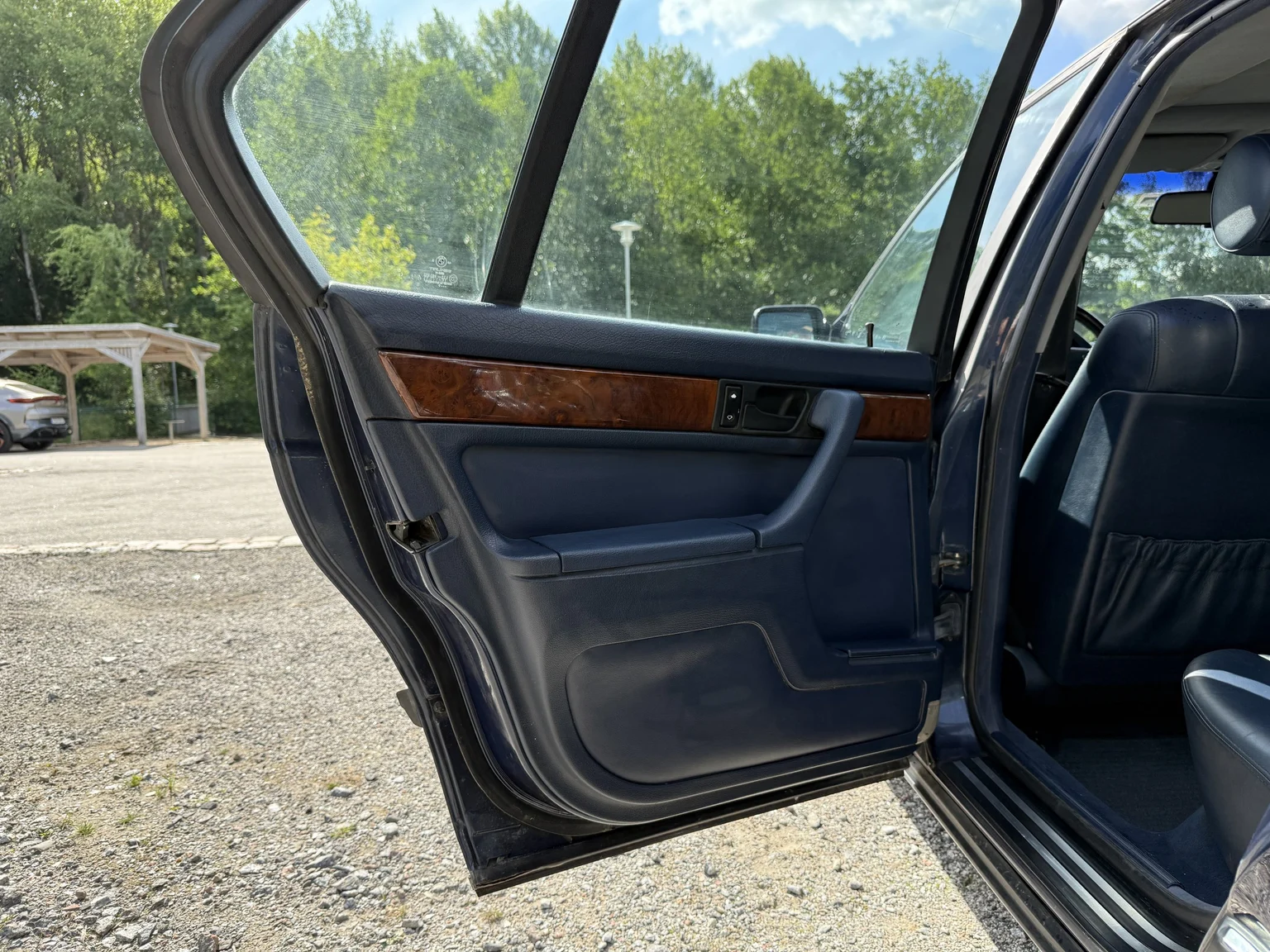 Innenraumfoto von 1990 BMW 750i (50)