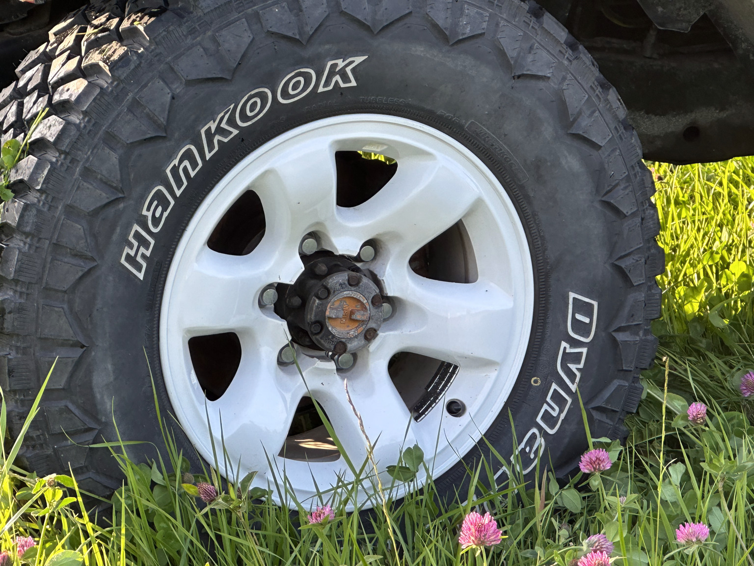 Exterior image of 1985 Toyota Land Cruiser BJ 42