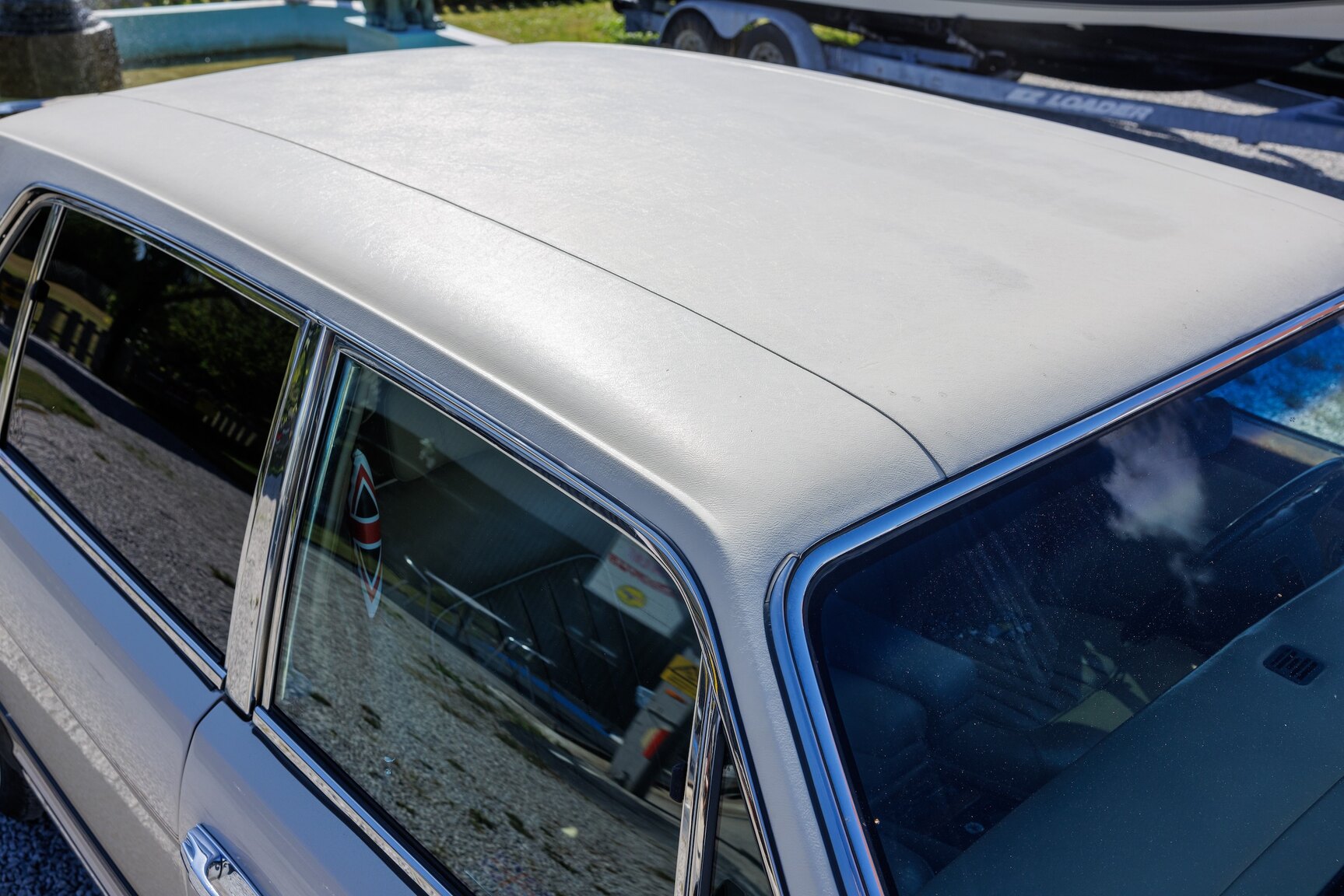 Exterior image of 1991 Rolls Royce Silver Spur LWB
