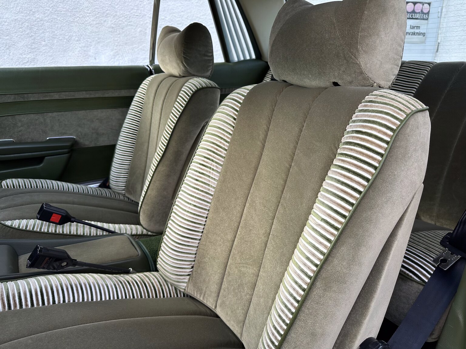 Innenraumfoto von 1974 Mercedes Benz 450 SLC