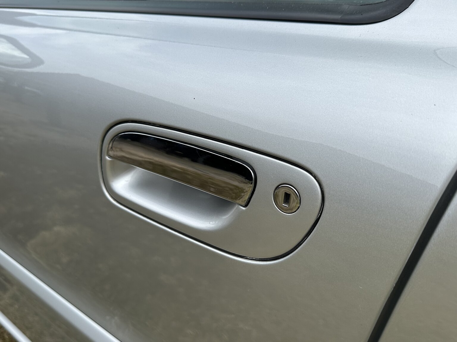 Exteriörbild på 2008 Volvo V70 Classic