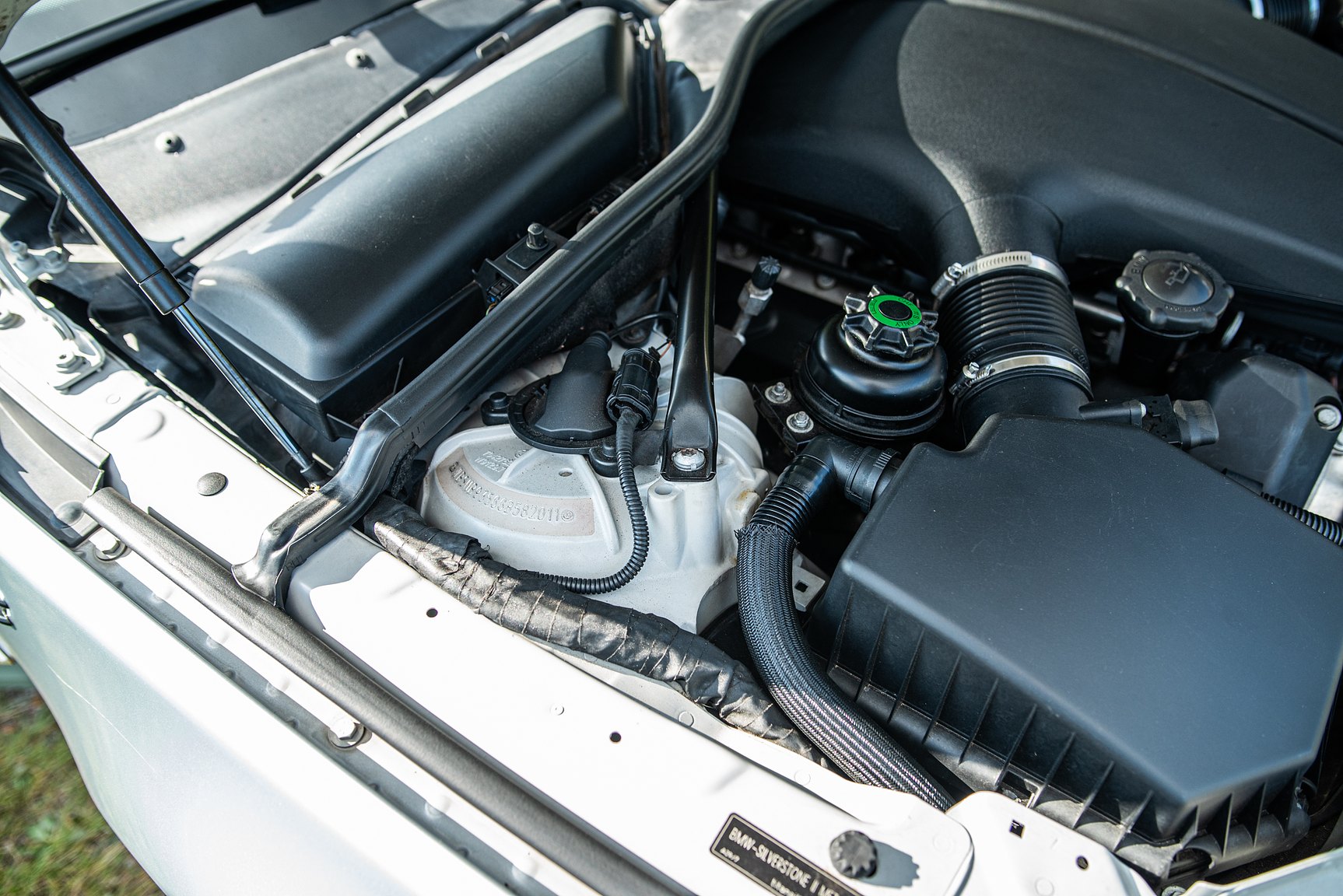 Image of 2006 BMW E60 M5 mechanics