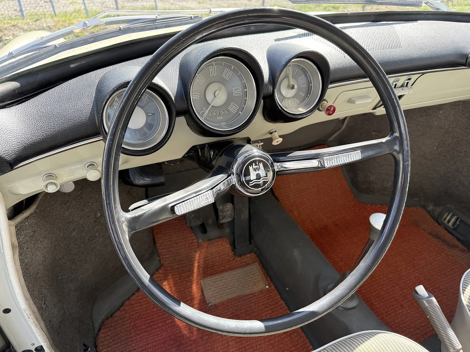 Innenraumfoto von 1965 Volkswagen 1500 Limousine 311 Notchback (14)