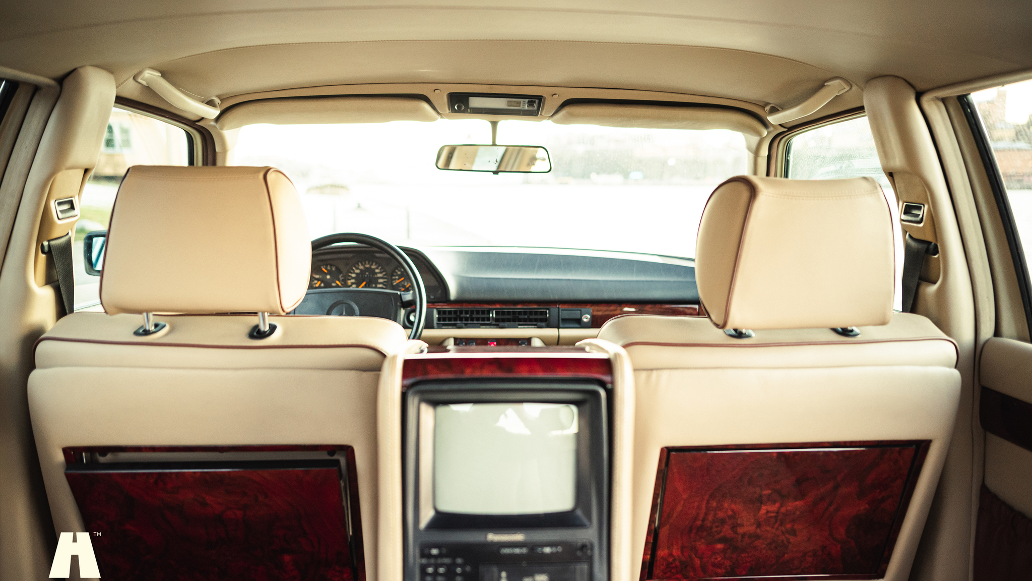 Interiörbild 1991 Mercedes 1000 SEL TRASCO