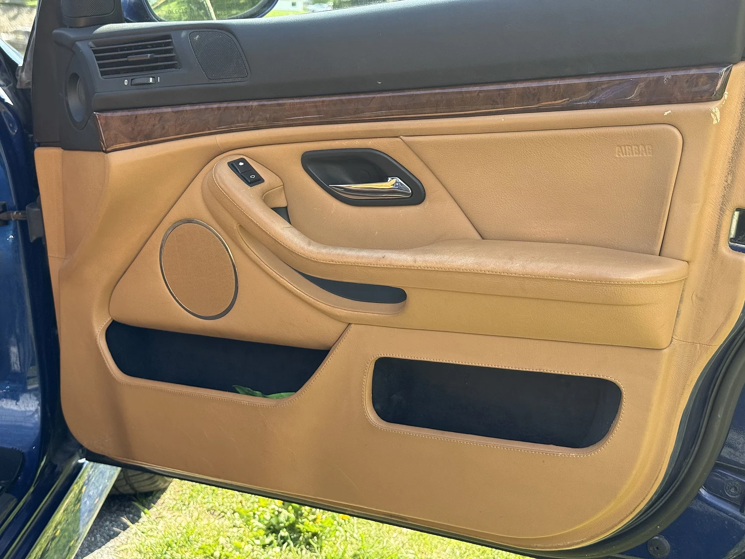 Interior image of 2001 BMW M5 E39 LCI (55)