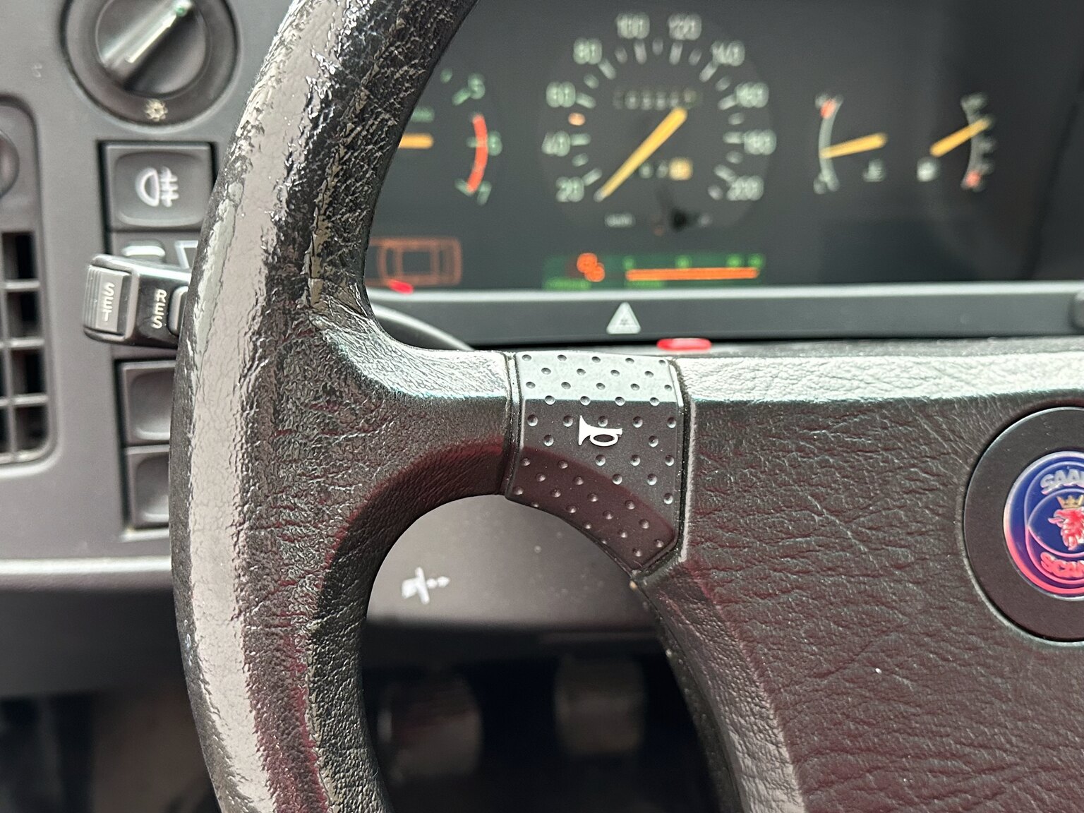 Innenraumfoto von 1988 SAAB 9000i
