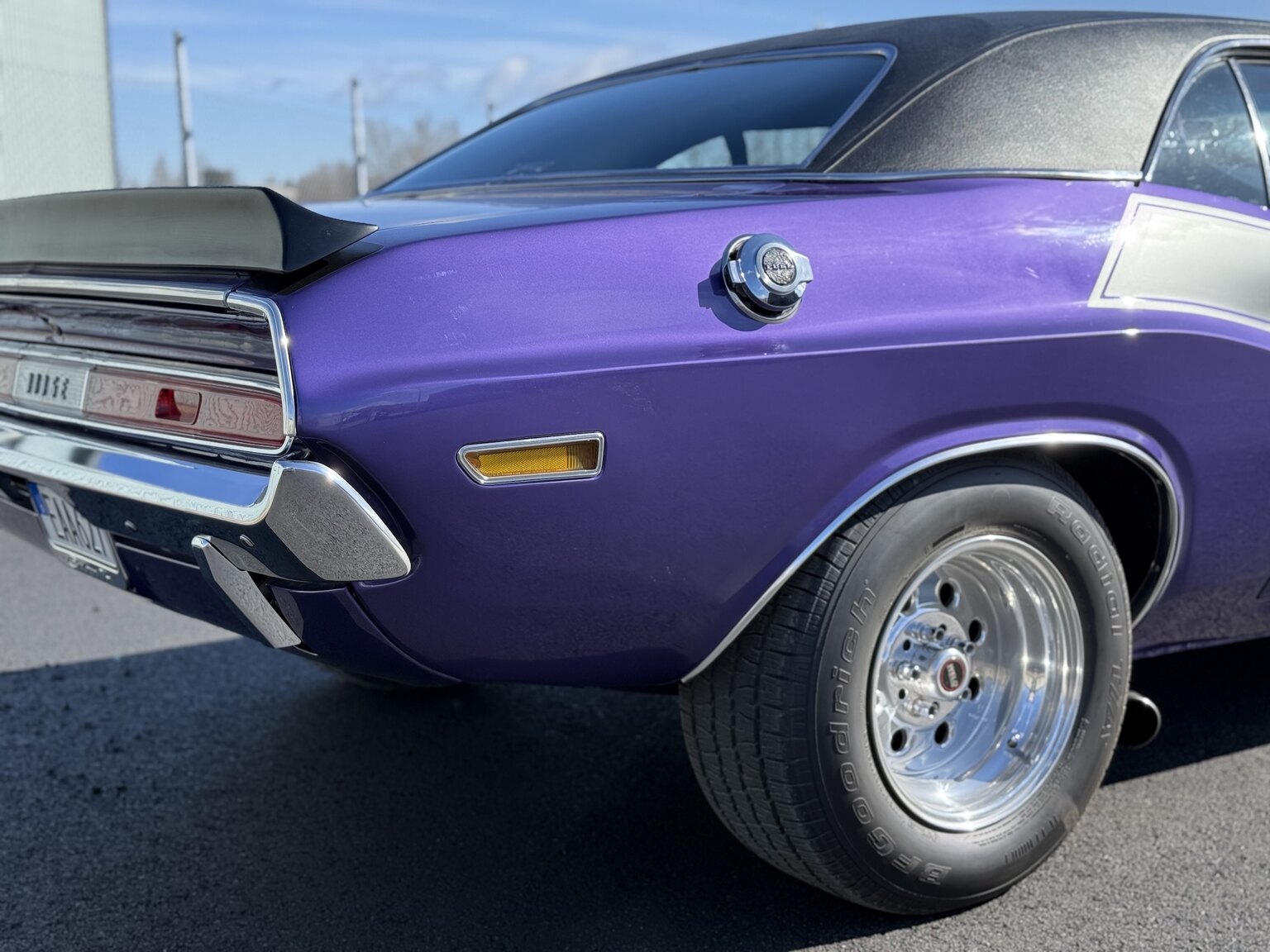 Exteriörbild på 1970 Dodge Challenger T/A 440 cui